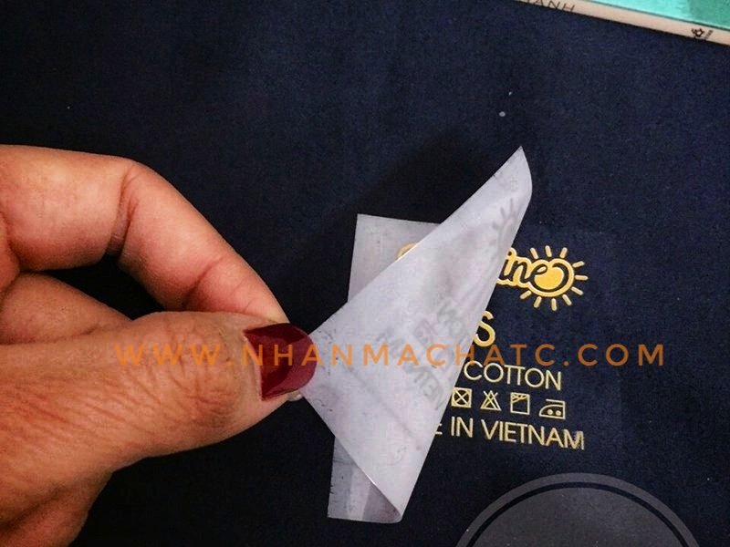chat lieu lam mac quan ao giu nhiet nen chon loai nao