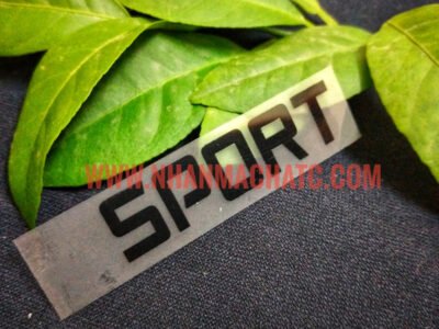 Mác cổ áo thể thao