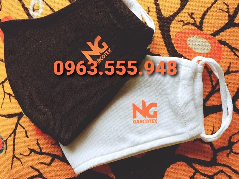 khau trang vai in logo