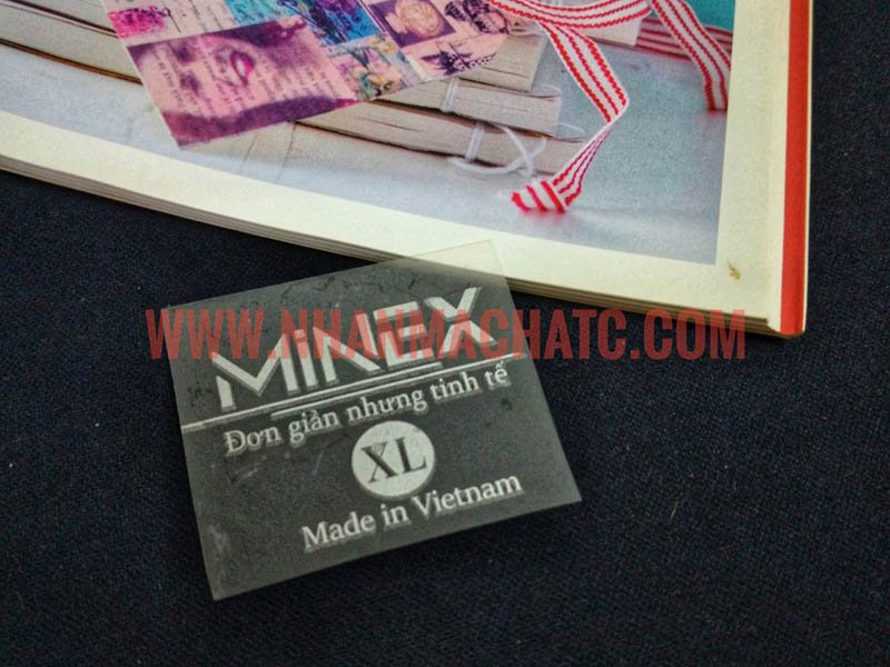 nhan ep nhiet Minex in nhan mac ao thun dep