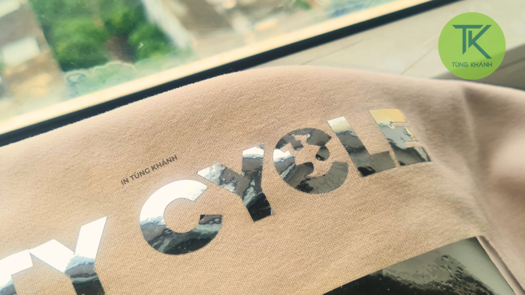 Mẫu decal tráng gương bạc